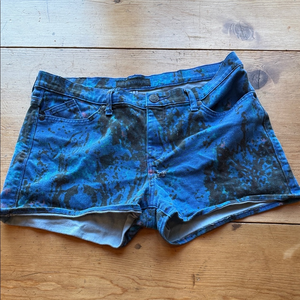 Rock and Republic Lolita splattered and distressed blue jean Women's Shorts •12